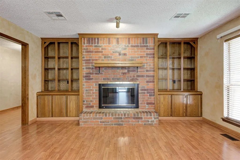 Photo 7 — 11704 SW 3rd Street, Yukon, OK 73099