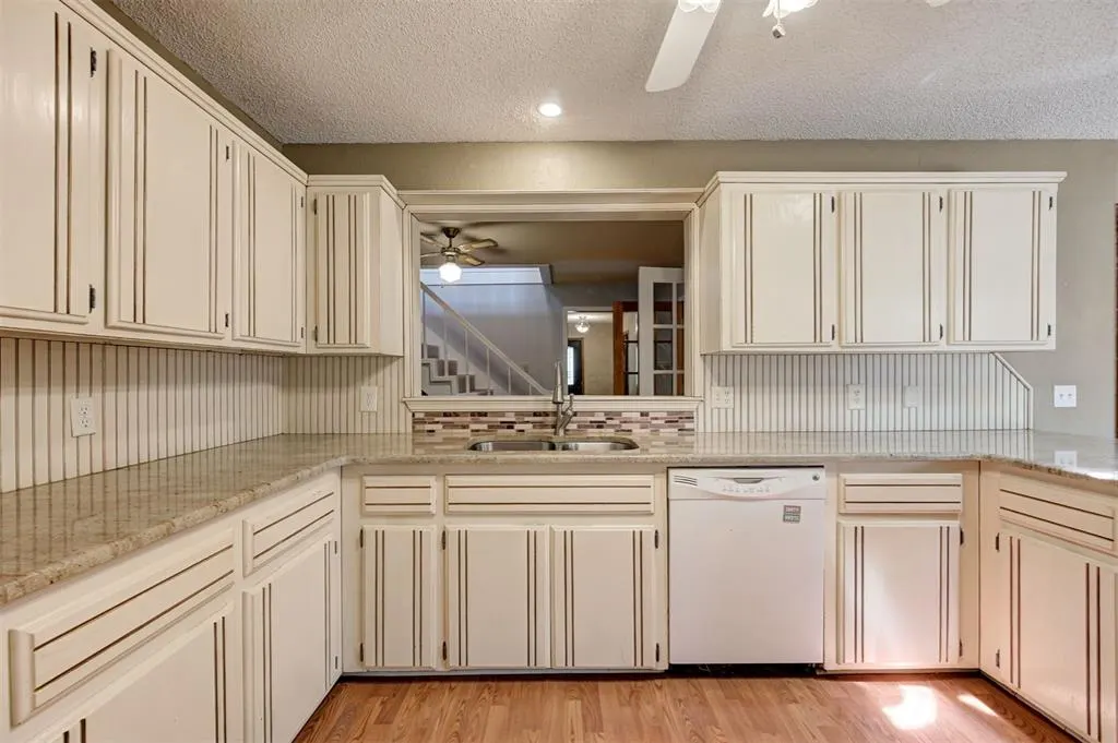 Photo 14 — 11704 SW 3rd Street, Yukon, OK 73099
