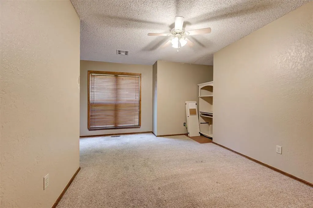 Photo 28 — 11704 SW 3rd Street, Yukon, OK 73099