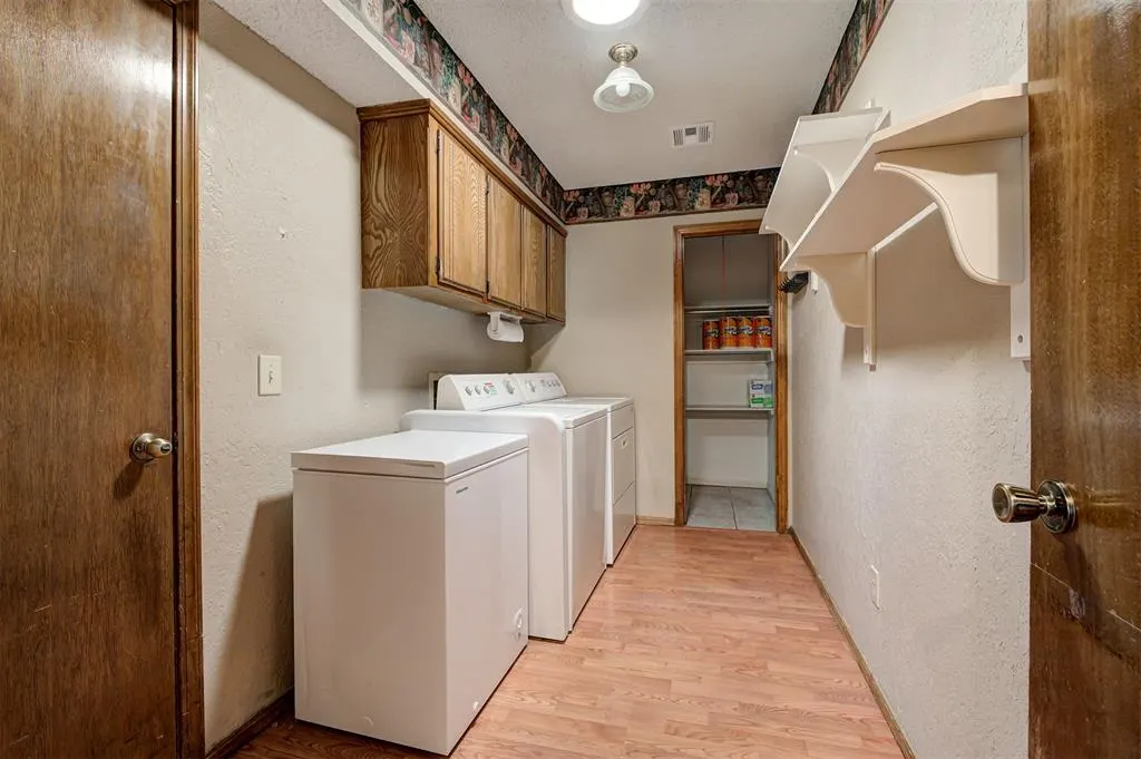 Photo 29 — 11704 SW 3rd Street, Yukon, OK 73099