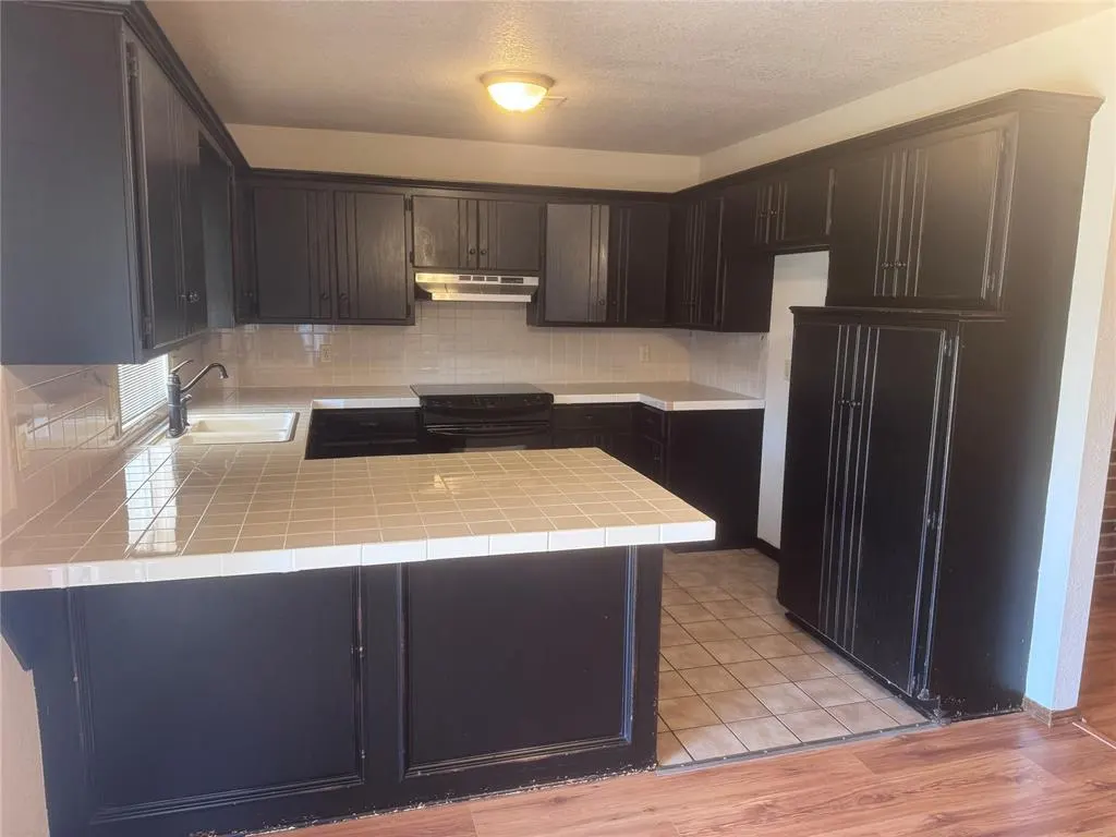 Photo 4 — 2900 Green Canyon Drive, Edmond, OK 73013