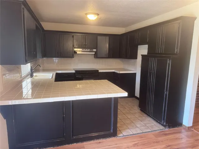 Photo 4 — 2900 Green Canyon Drive, Edmond, OK 73013