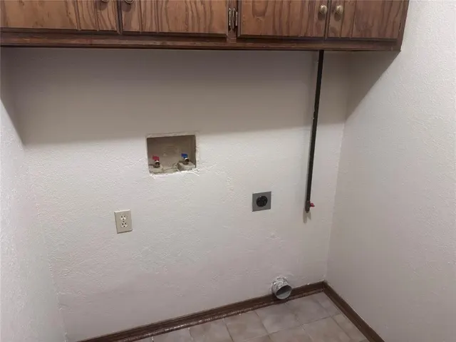 Photo 6 — 2900 Green Canyon Drive, Edmond, OK 73013