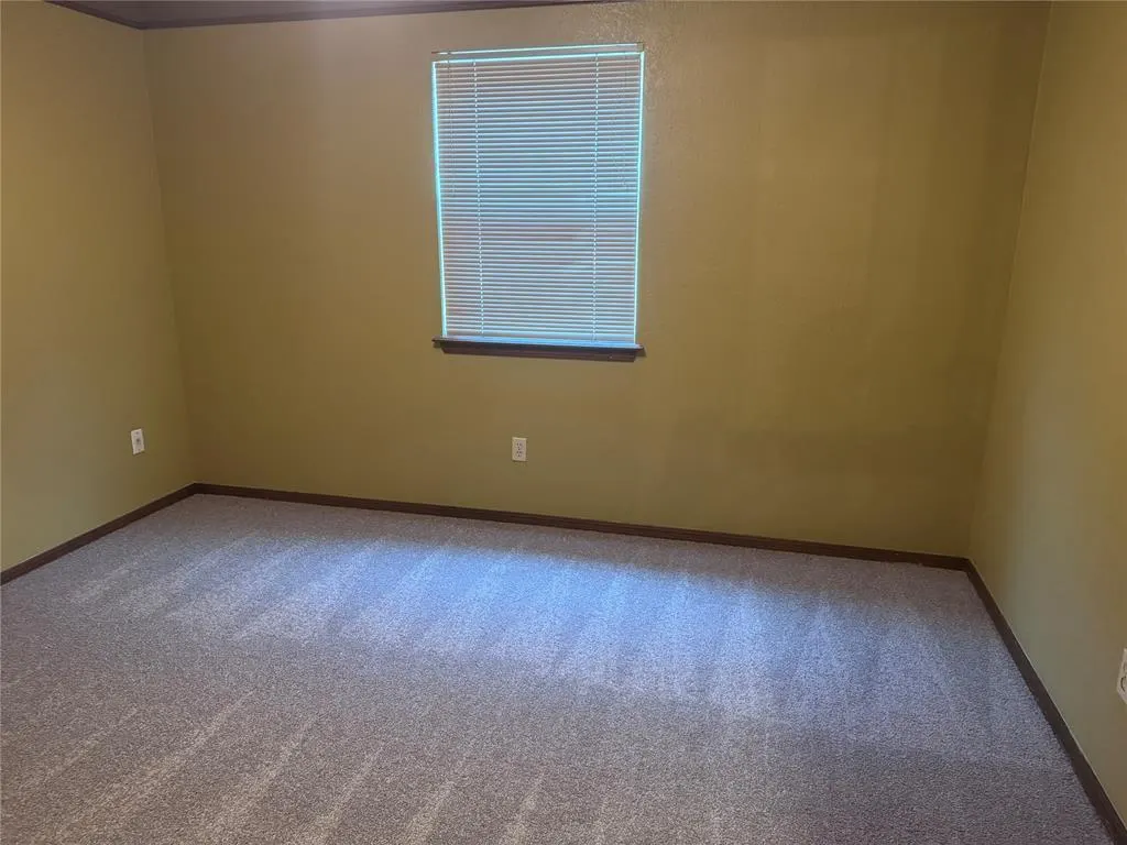 Photo 11 — 2900 Green Canyon Drive, Edmond, OK 73013