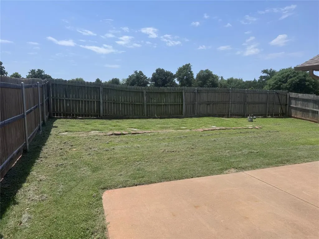 Photo 15 — 2900 Green Canyon Drive, Edmond, OK 73013