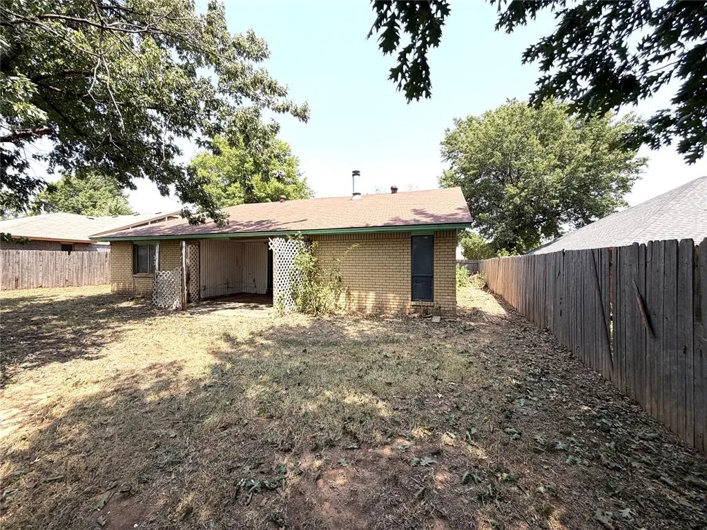 Photo 3 — 10408 NW 40th Street, Yukon, OK 73099