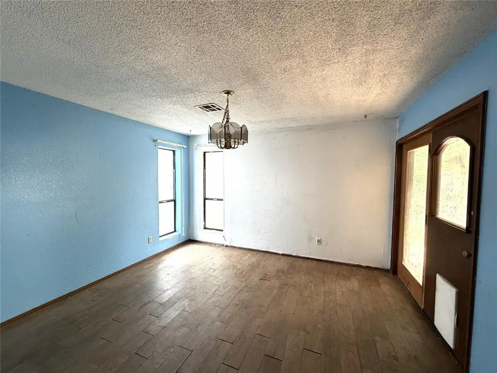 Photo 7 — 10408 NW 40th Street, Yukon, OK 73099