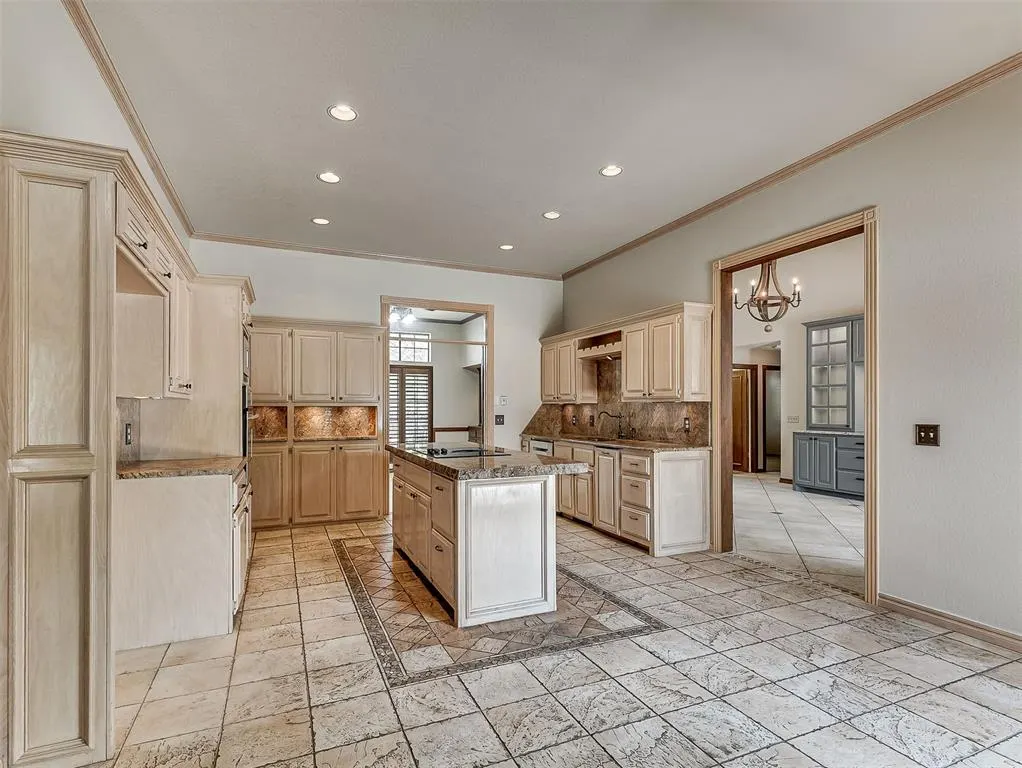 Photo 10 — 3621 Barwick Drive, Norman, OK 73072