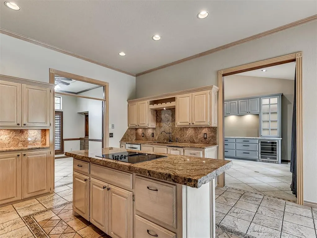 Photo 11 — 3621 Barwick Drive, Norman, OK 73072