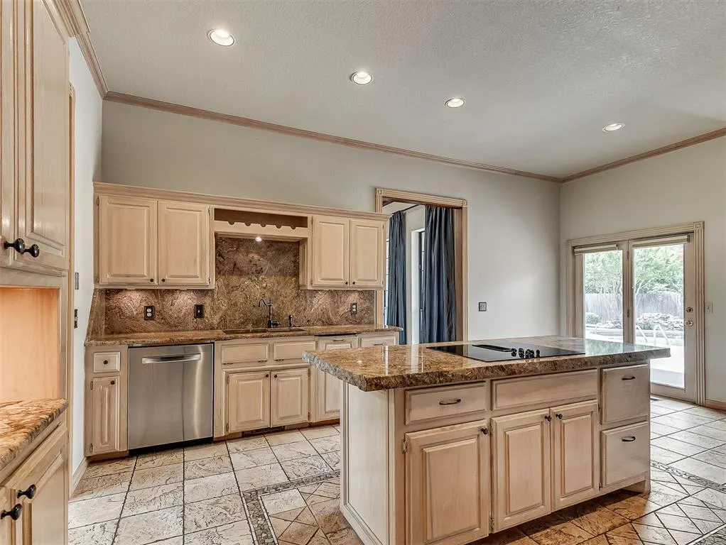 Photo 12 — 3621 Barwick Drive, Norman, OK 73072