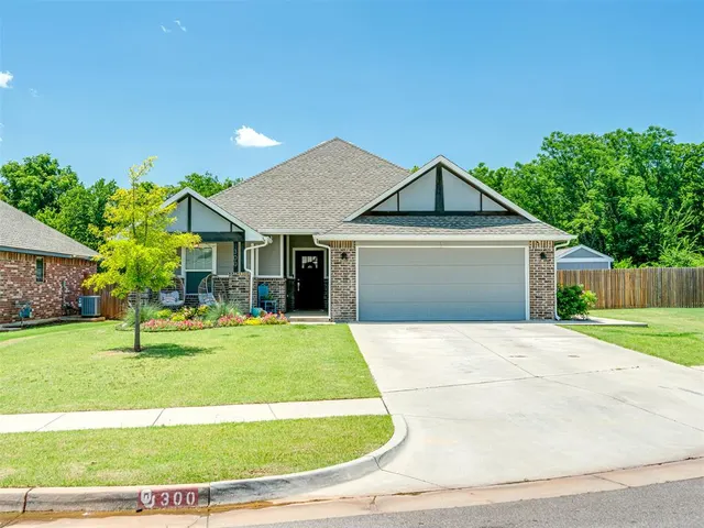 Photo 3 — 300 Mountain Laurel Way, Noble, OK 73068