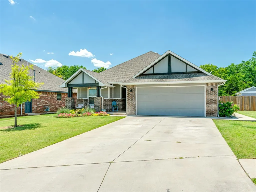 Photo 4 — 300 Mountain Laurel Way, Noble, OK 73068