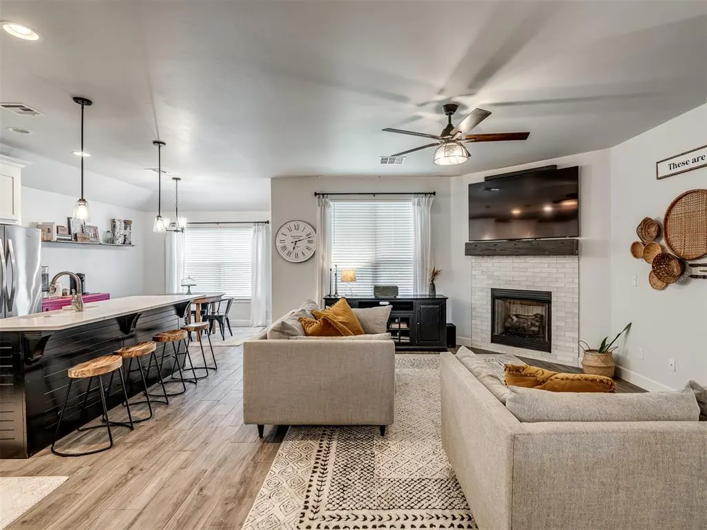 Photo 7 — 300 Mountain Laurel Way, Noble, OK 73068