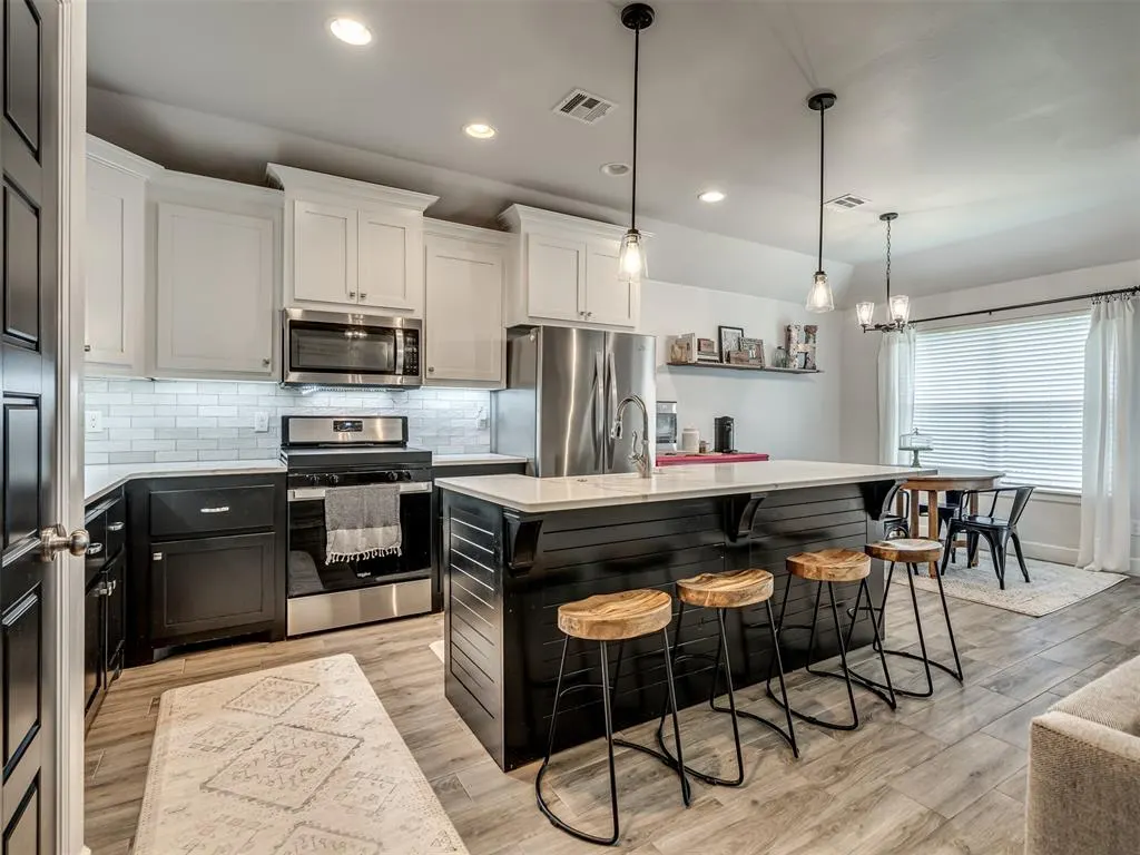 Photo 12 — 300 Mountain Laurel Way, Noble, OK 73068