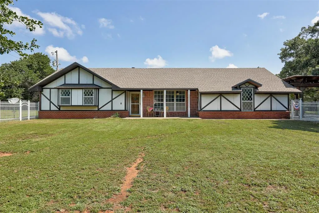 Photo 4 — 29706 Hardesty Road, McLoud, OK 74851