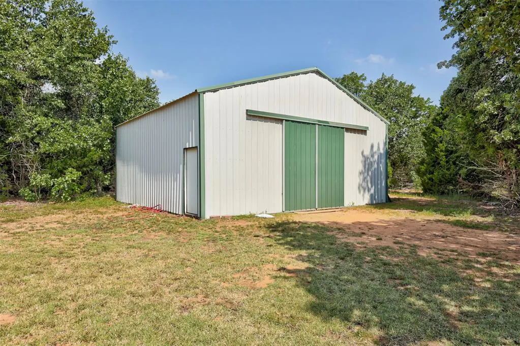 Photo 3 — 29706 Hardesty Road, McLoud, OK 74851