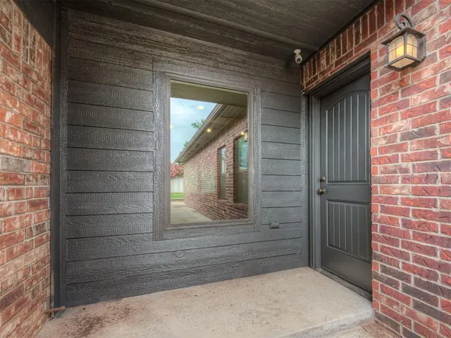 Photo 4 — 2709 Still Meadow Road, Edmond, OK 73013