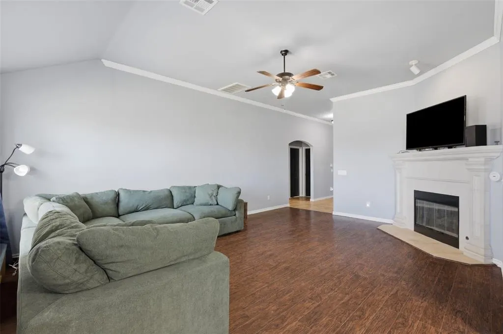 Photo 4 — 4205 Red Apple Terrace, Moore, OK 73160