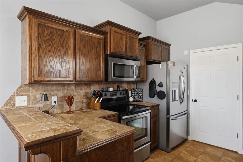 Photo 8 — 4205 Red Apple Terrace, Moore, OK 73160