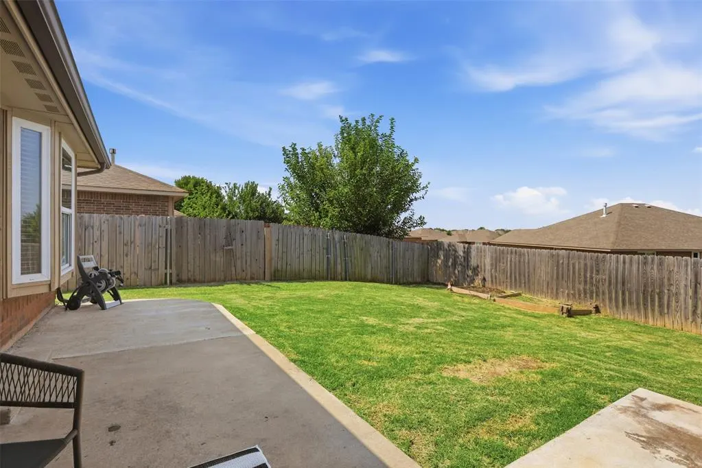 Photo 33 — 4205 Red Apple Terrace, Moore, OK 73160