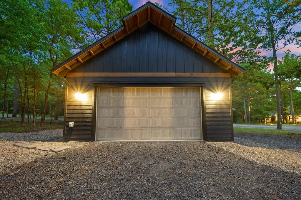 Photo 5 — 590 Three Creeks Road, Broken Bow, OK 74728