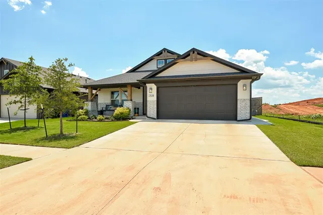 Photo 3 — 1518 Flint Hills Street, Norman, OK 73069