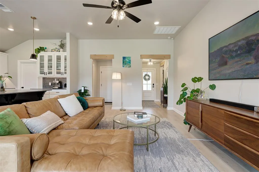 Photo 11 — 1518 Flint Hills Street, Norman, OK 73069