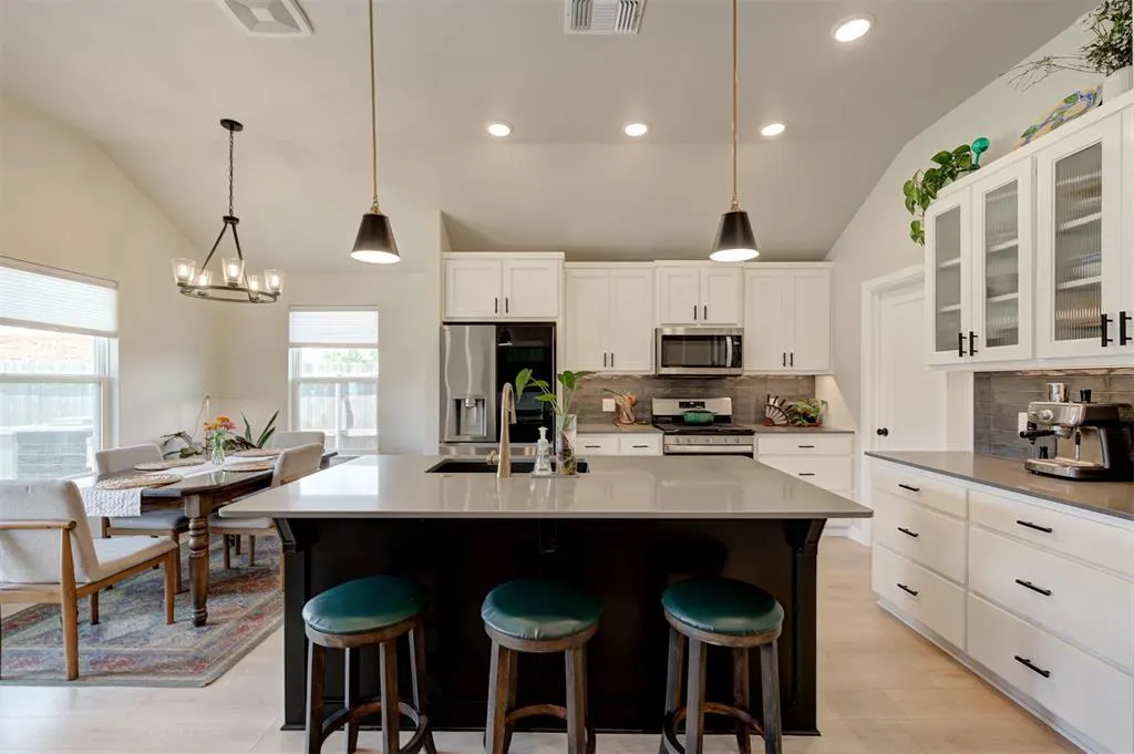 Photo 14 — 1518 Flint Hills Street, Norman, OK 73069