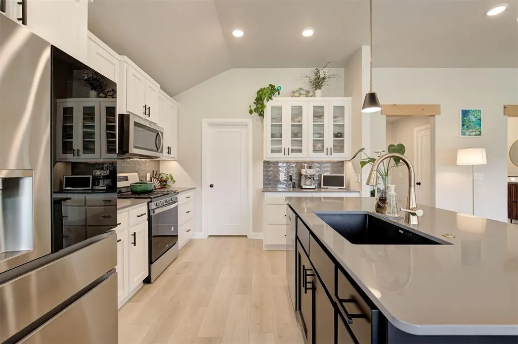 Photo 17 — 1518 Flint Hills Street, Norman, OK 73069