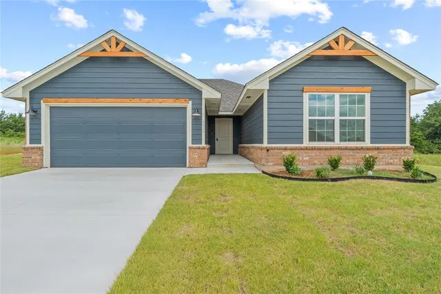 Photo 2 — 4656 Lincoln Landing, Harrah, OK 73045