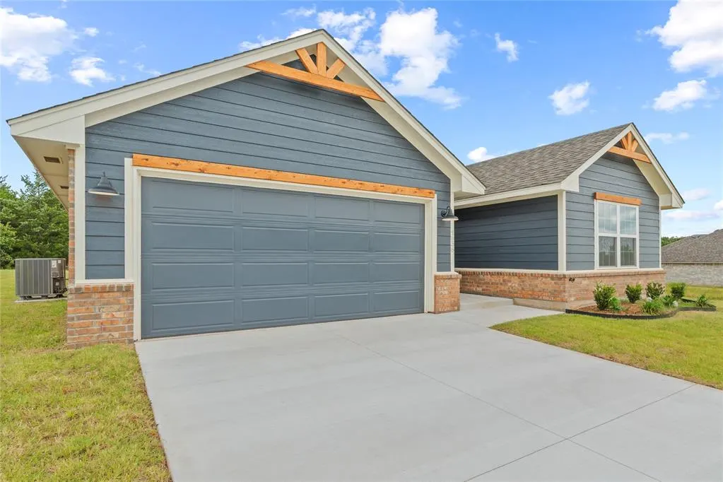 Photo 5 — 4656 Lincoln Landing, Harrah, OK 73045