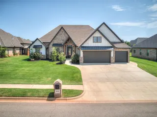 Sold home at 4844 Constitution Lane