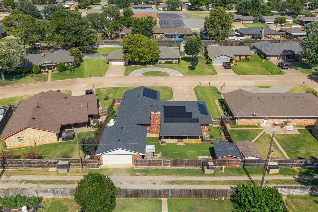 Photo 41 — 1317 Jefferson Street, Weatherford, OK 73096