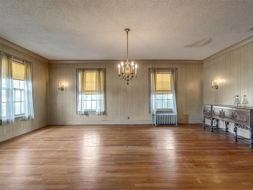Photo 6 — 701 E Noble Avenue, Guthrie, OK 73044