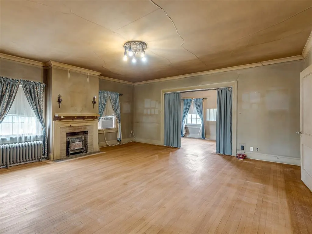 Photo 23 — 701 E Noble Avenue, Guthrie, OK 73044