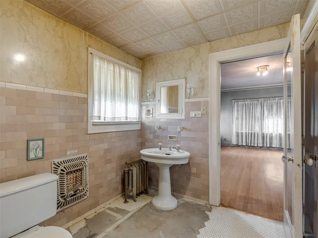 Photo 32 — 701 E Noble Avenue, Guthrie, OK 73044