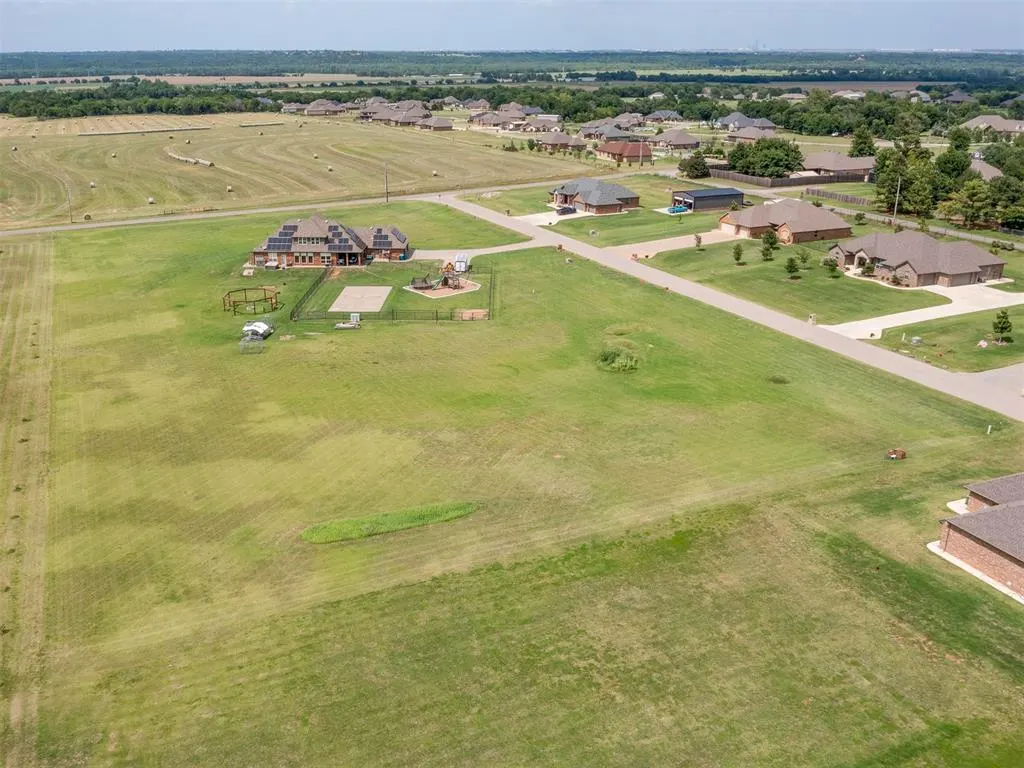 Photo 43 — 921 Hannah Dr, Tuttle, OK 73089