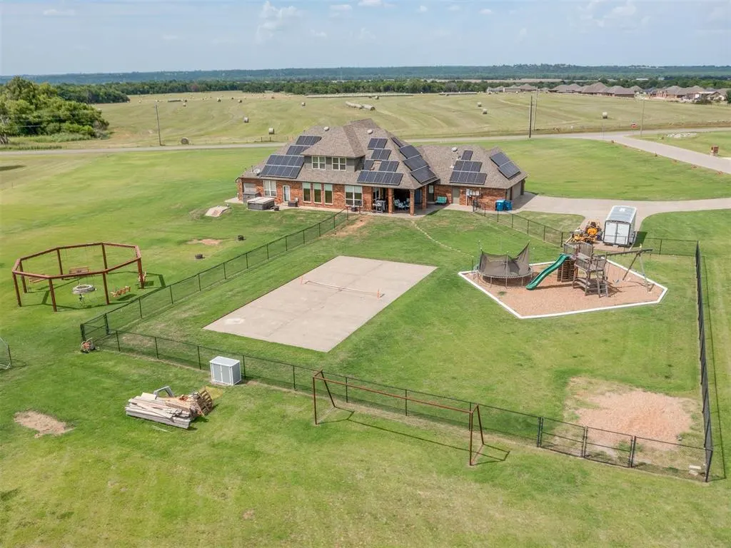 Photo 44 — 921 Hannah Dr, Tuttle, OK 73089