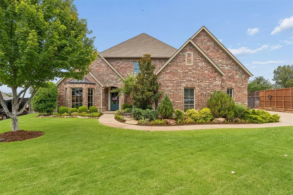 Front exterior — 1217 River Chase Drive, Edmond, OK 73025