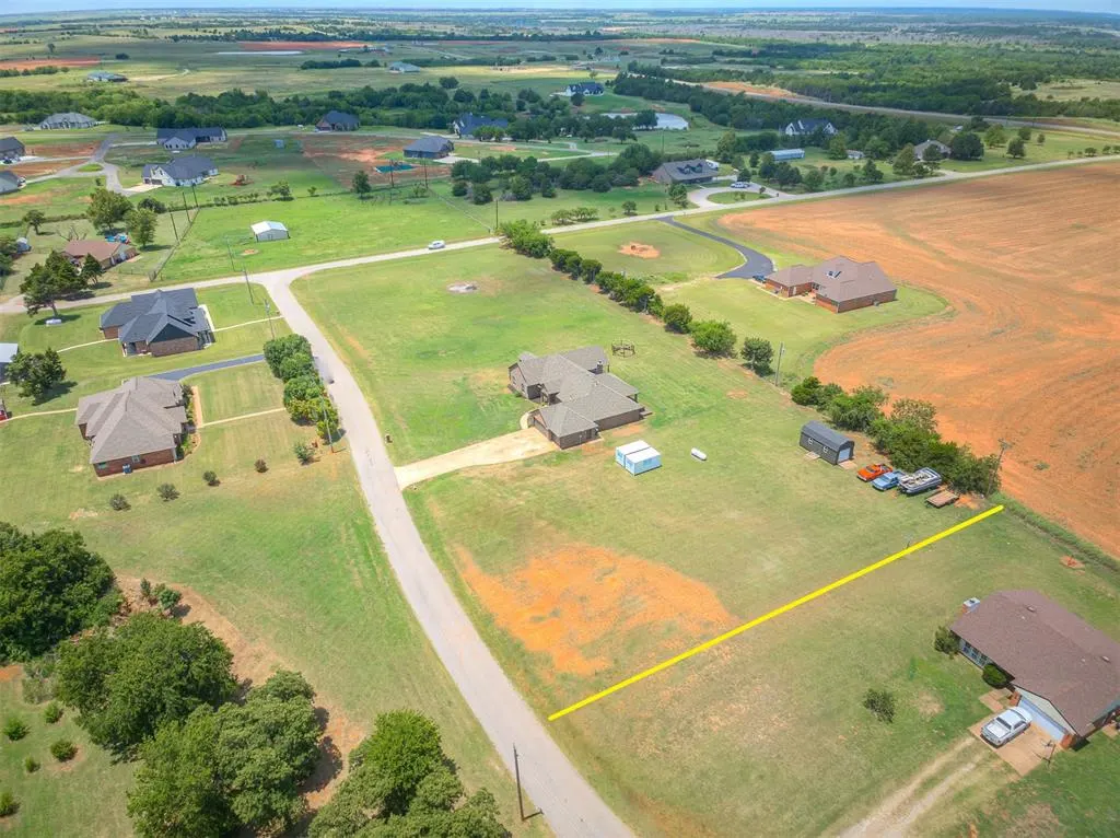 Photo 2 — 18900 Pawnee Creek Road, Cashion, OK 73016
