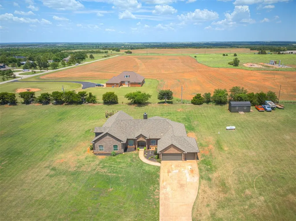 Front exterior — 18900 Pawnee Creek Road, Cashion, OK 73016