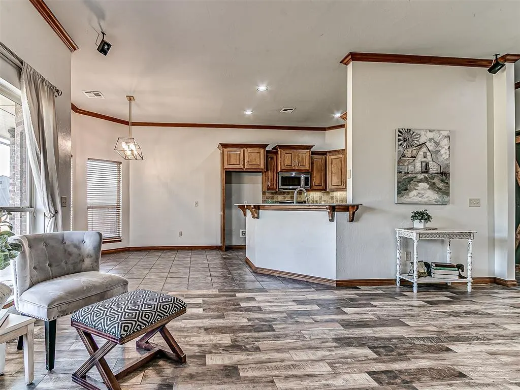 Photo 13 — 18900 Pawnee Creek Road, Cashion, OK 73016
