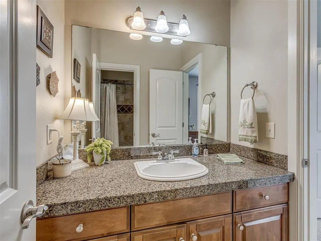 Photo 24 — 19355 Sportsman Road, Edmond, OK 73012