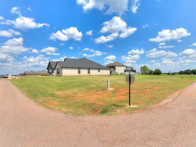 Photo 2 — 2255 Jackson Lane, Blanchard, OK 73010