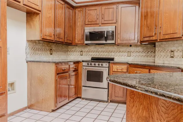 Photo 6 — 9809 S Brookline Avenue, Oklahoma City, OK 73159