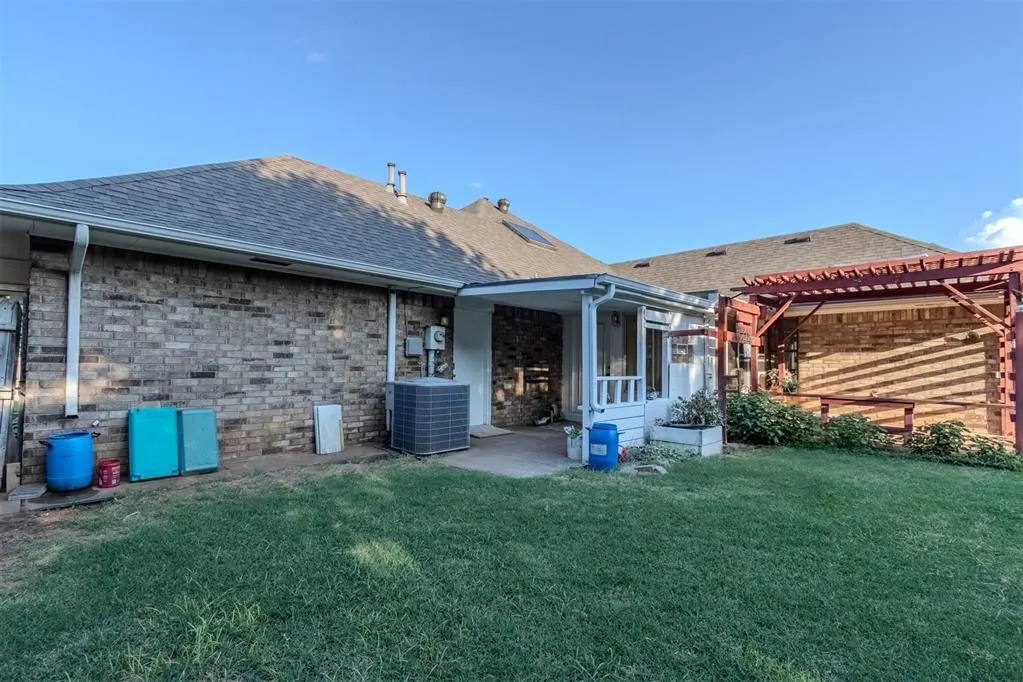 Photo 31 — 9809 S Brookline Avenue, Oklahoma City, OK 73159