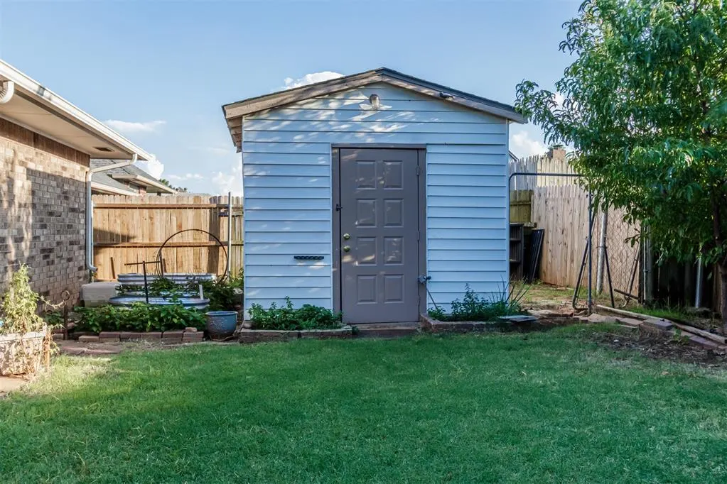 Photo 33 — 9809 S Brookline Avenue, Oklahoma City, OK 73159