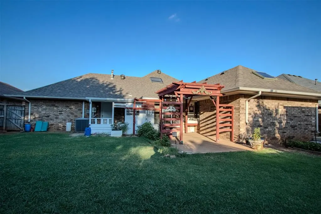 Photo 35 — 9809 S Brookline Avenue, Oklahoma City, OK 73159