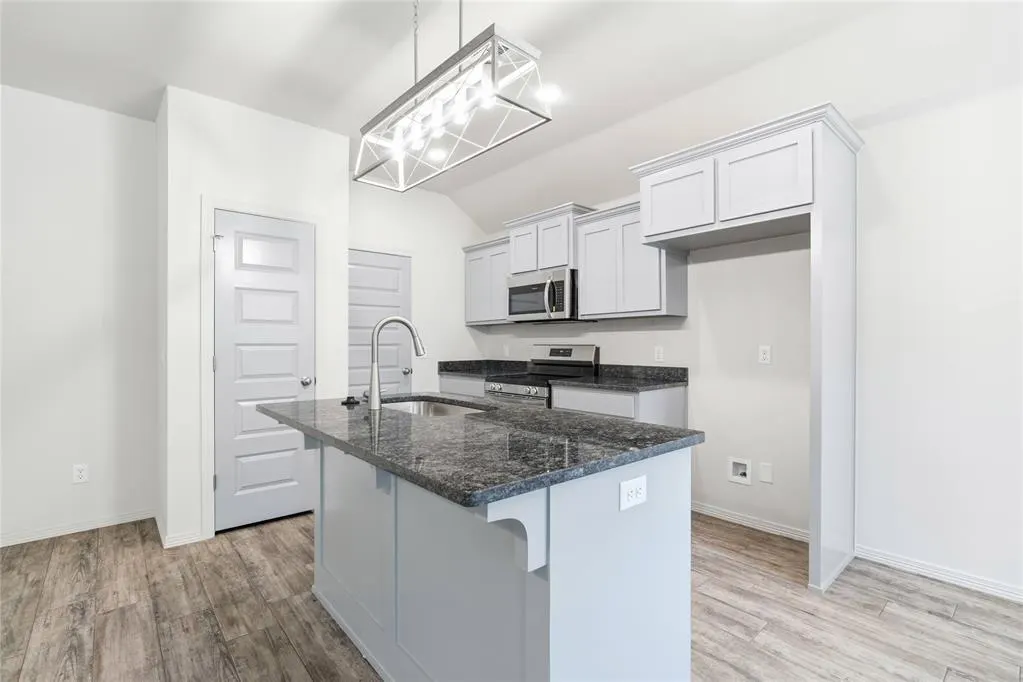 Photo 10 — 4616 Lincoln Landing, Harrah, OK 73045