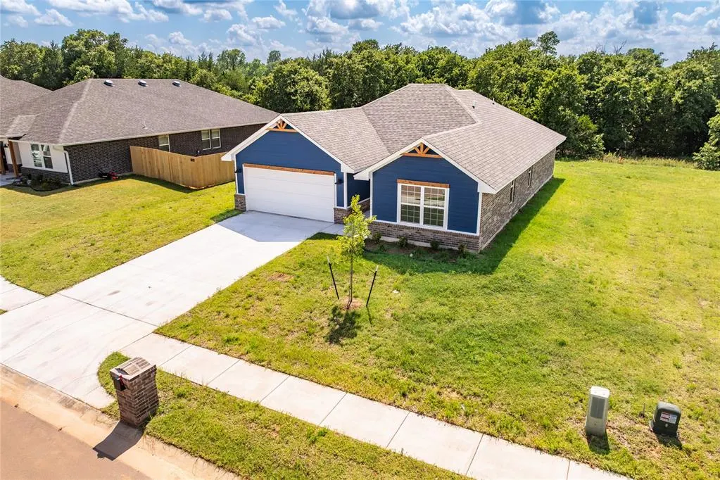 Photo 35 — 4616 Lincoln Landing, Harrah, OK 73045